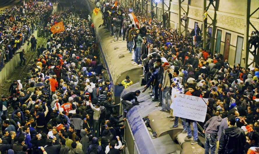 „Das ist kein Fußball, das ist Krieg und vor uns sterben Menschen.“ – Das Massaker von Port Said