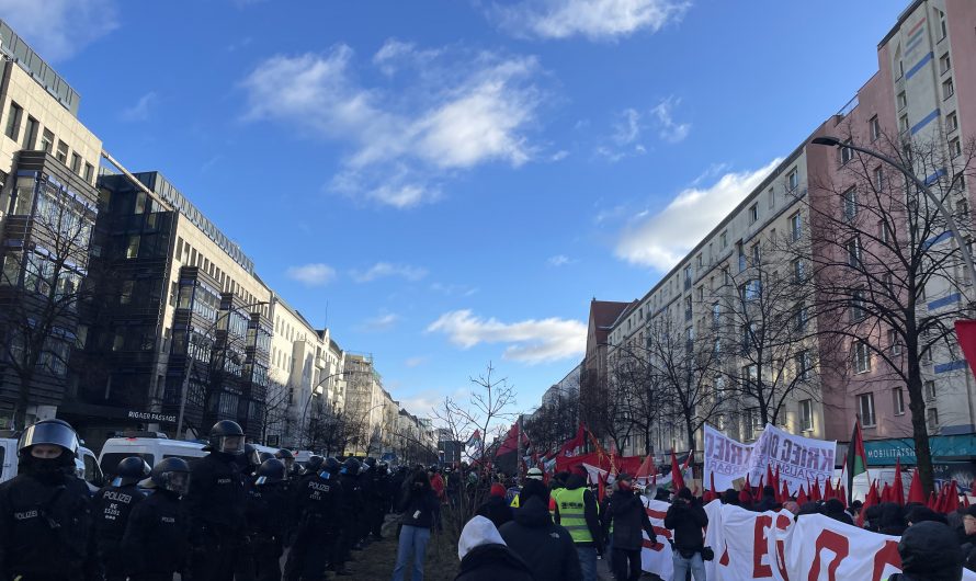Zweites Jahr in Folge: Polizeiangriff auf die LLL-Demo