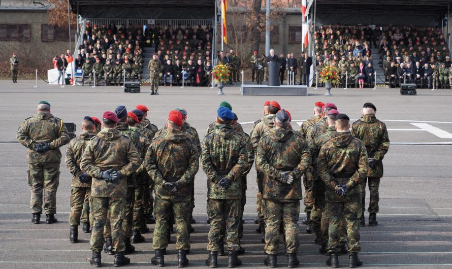 Die deutsche „Heimatfront“ zur Zerschlagung der Bevölkerung