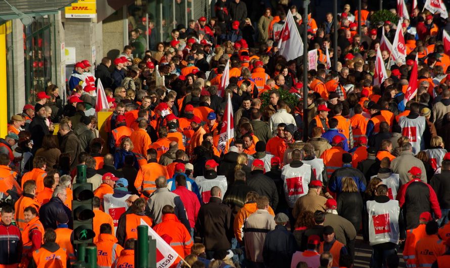 Tarifverhandlungen im öffentlichen Dienst: Millionen Beschäftigte erneut abgespeist