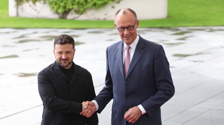 Selenskyj in Berlin – Nochmal 90 Milliarden für die Ukraine?
