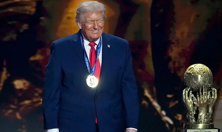 FIFA „Friedenspreis für Völkermörder Trump